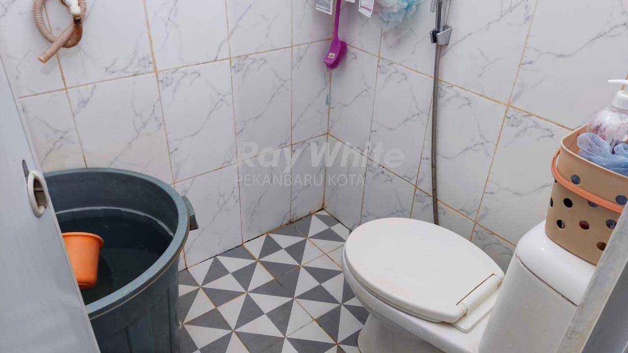 b026f2dd-1b62-457b-b070-db582c2478dd