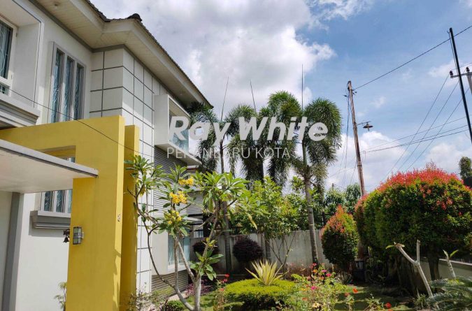 Dijual Rumah Mewah Siap Huni Lokasi di Parit Indah, Pekanbaru