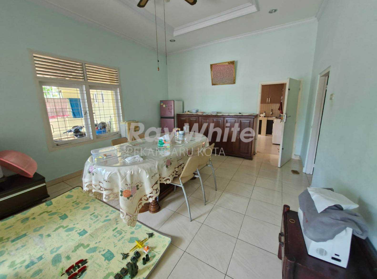 9fe49d78-21a0-4c76-bb9b-8228257c02ba