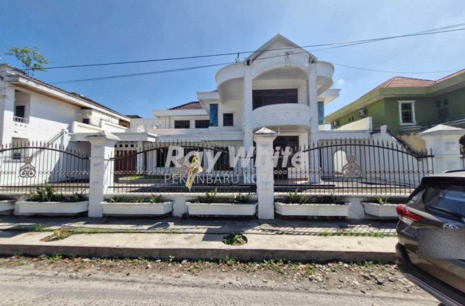 Disewakan Rumah Tinggal Siap Huni 2 Lantai Di Dekat Jalan Soekarno Hatta