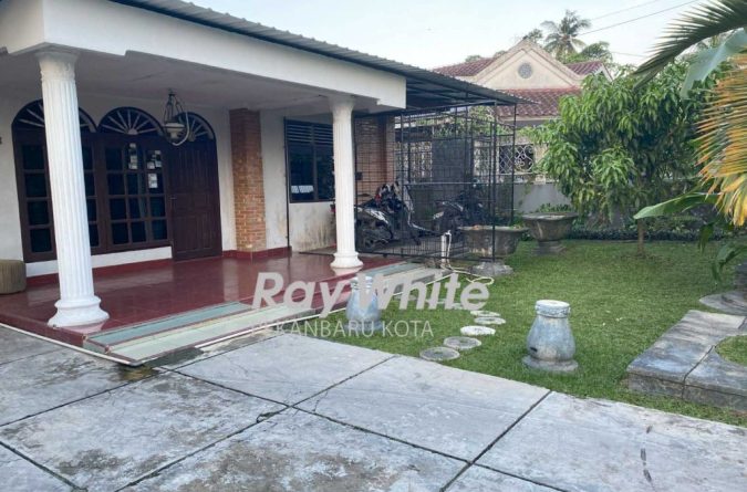 Dijual Rumah Siap Huni 2 Lantai Terdiri Dari 2 Buah Rumah