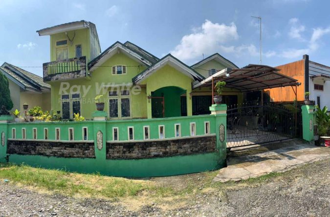 Dijual rumah 2 lantai siap huni full furnish di daerah Pandau