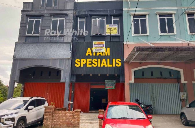 Dijual Cepat Ruko 3 Lantai Siap Huni Dekat Jalan Parit Indah
