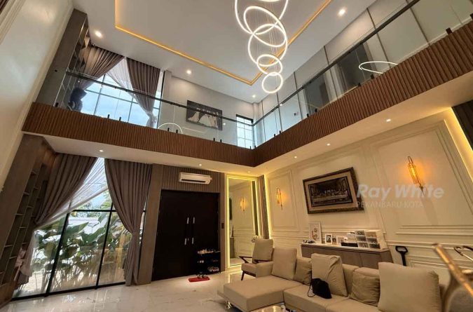 Dijual Cepat Rumah dan Kantor Area Marpoyan Damai, Pekanbaru