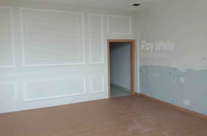 Disewakan Ruko 3 Lantai di Jalan Garuda Sakti KM 4, Pekanbaru