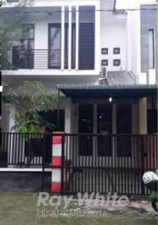 Dijual Rumah 2 Lantai di Jl. Tuanku Tambusai (Nangka), Pekanbaru